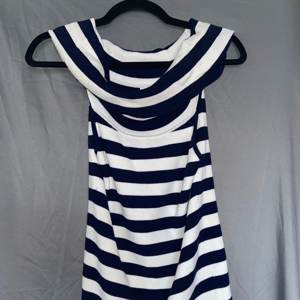 Tank top. - Picture 2 of 4